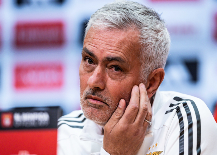 Mourinho se refiere al rumor del Real Madrid