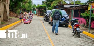 Foto: Familias de Rivas celebran nueva calle adoquinada /TN8