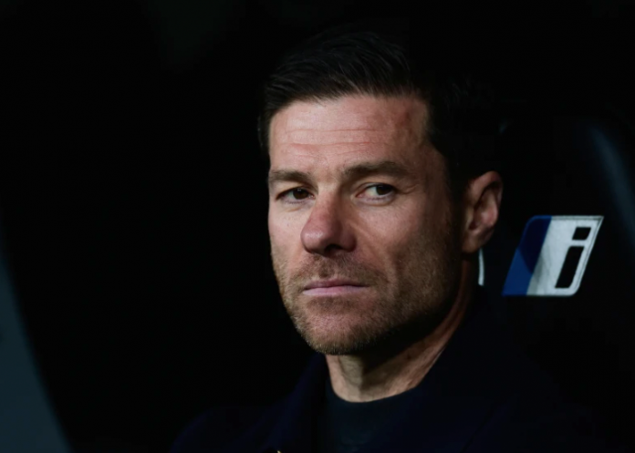 Xabi Alonso Xabi Alonso contratado por el Chelsea