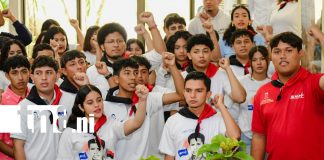 Foto: Becas “Pueblo Presidente” benefician a más de 30 mil estudiantes /TN8