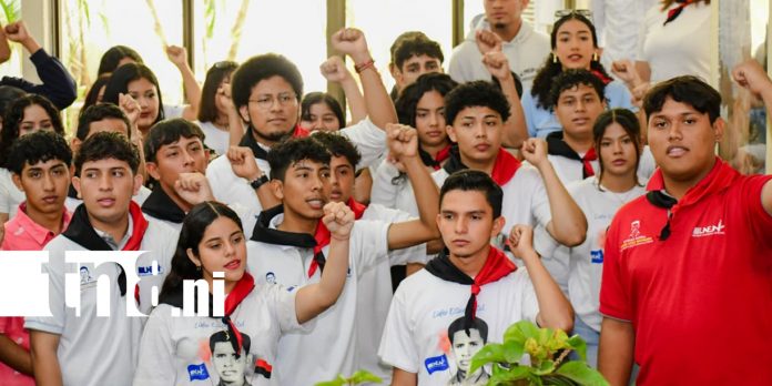 Foto: Becas “Pueblo Presidente” benefician a más de 30 mil estudiantes /TN8 Foto: Becas “Pueblo Presidente” benefician a más de 30 mil estudiantes /TN8