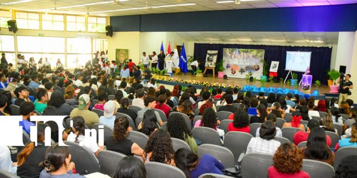 Foto: Becas “Pueblo Presidente” benefician a más de 30 mil estudiantes /TN8 Foto: Becas “Pueblo Presidente” benefician a más de 30 mil estudiantes /TN8