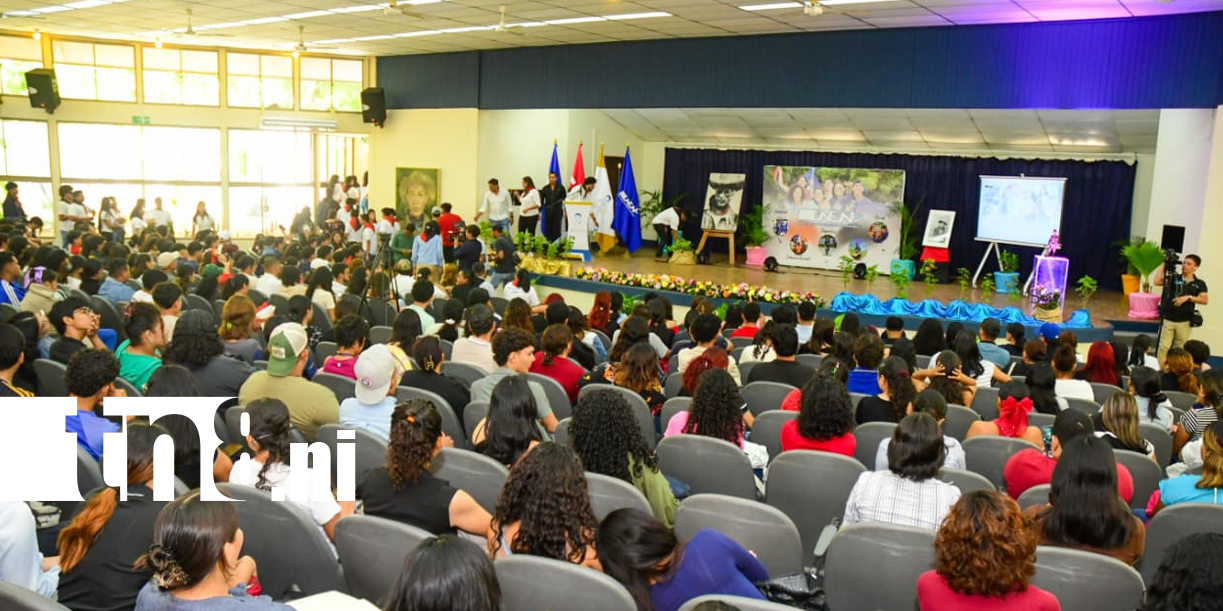 Foto: Becas “Pueblo Presidente” benefician a más de 30 mil estudiantes /TN8