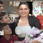 Foto: Madre premiada con La Mamacita Más Linda