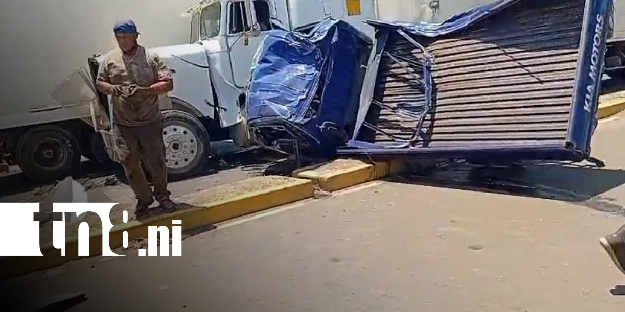 Foto: Aparatoso accidente de tránsito en la Carretera Nueva a León / TN8