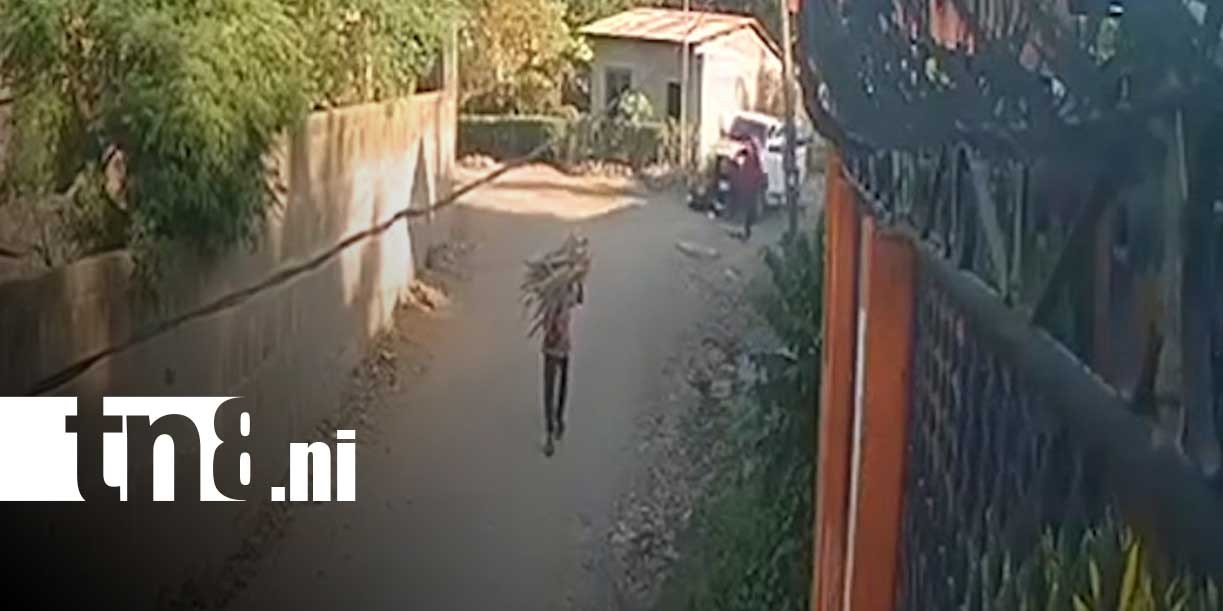 Foto: Motociclista evita ser arrastrado junto con su moto en Darío, Matagalpa / TN8