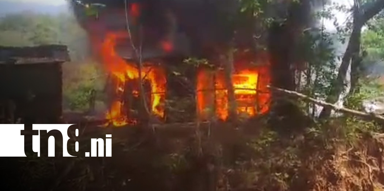 Foto: Fuerte incendio en una comunidad de Telica, León / TN8