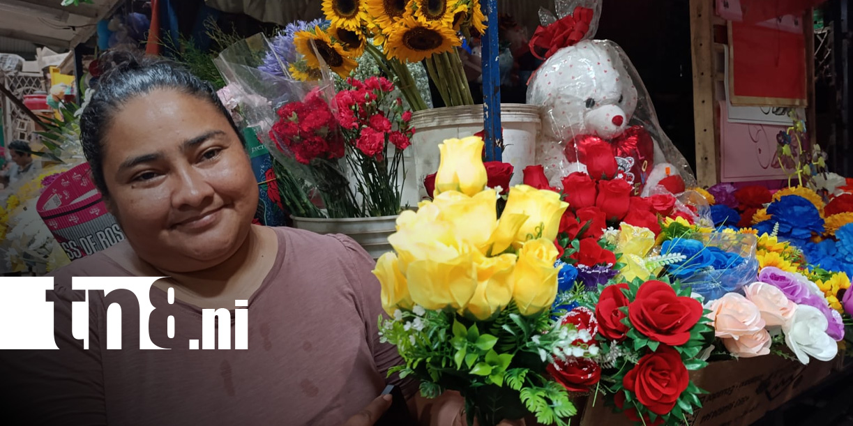 Foto: Mercados con productos alusivos al Día de las Madres / TN8