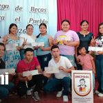 Más de 700 estudiantes universitarios reciben becas en Chinandega Foto: Becas en Chinandega / TN8
