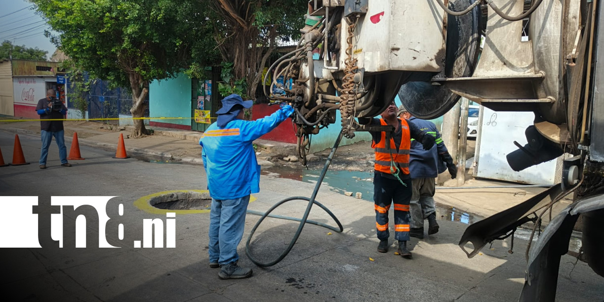 Foto: Reparación de manjoles en barrio de Managua / TN8