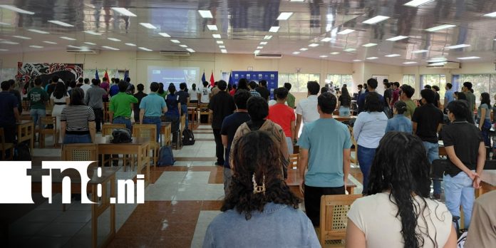 Foto: Talento universitario en Gauss UNI 2026 / TN8