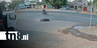 Foto: Fuerte accidente con motos en Managua / TN8