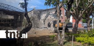 Foto: Demolición del Cine González, en Managua / TN8