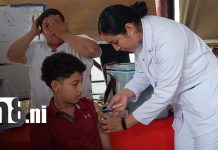 Vacunación contra el VPH llega a estudiantes del colegio La Esperanza Foto: Vacunación contra el VPH en Managua / TN8