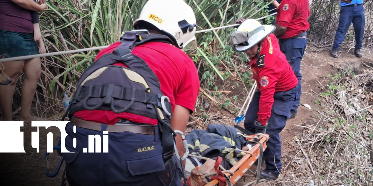 Foto: Rescatan a sujeto que cayó a una cantera en Carazo / TN8
