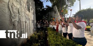 Foto: Ofrenda floral al General Augusto C. Sandino / TN8