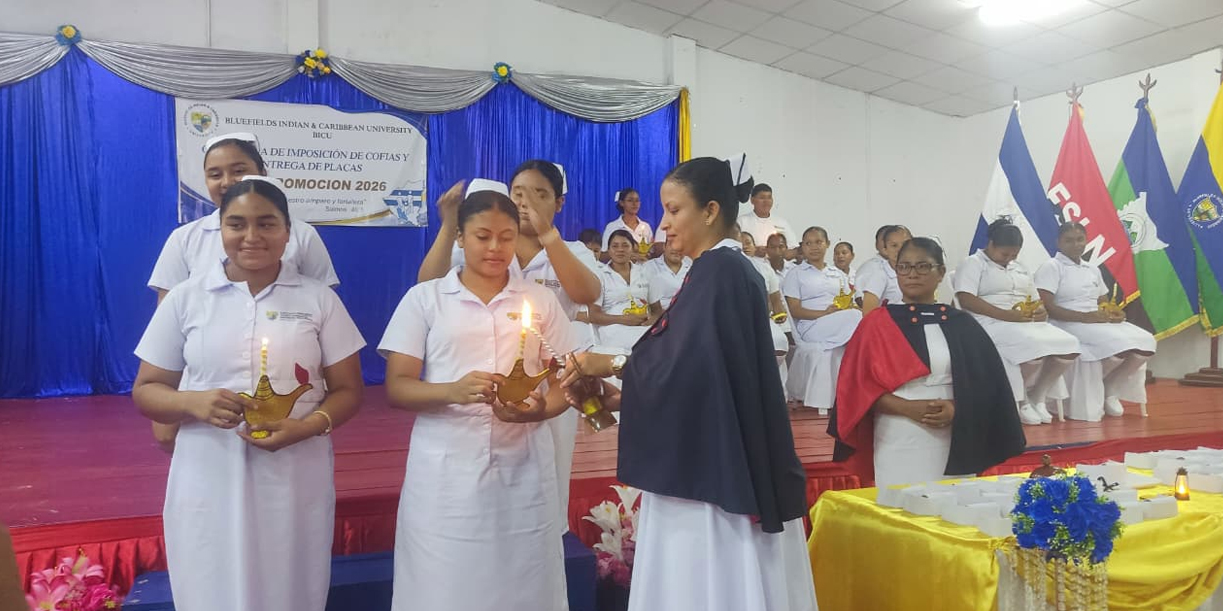 Foto: Bilwi celebra imposición de cofias a estudiantes de Enfermería /TN8