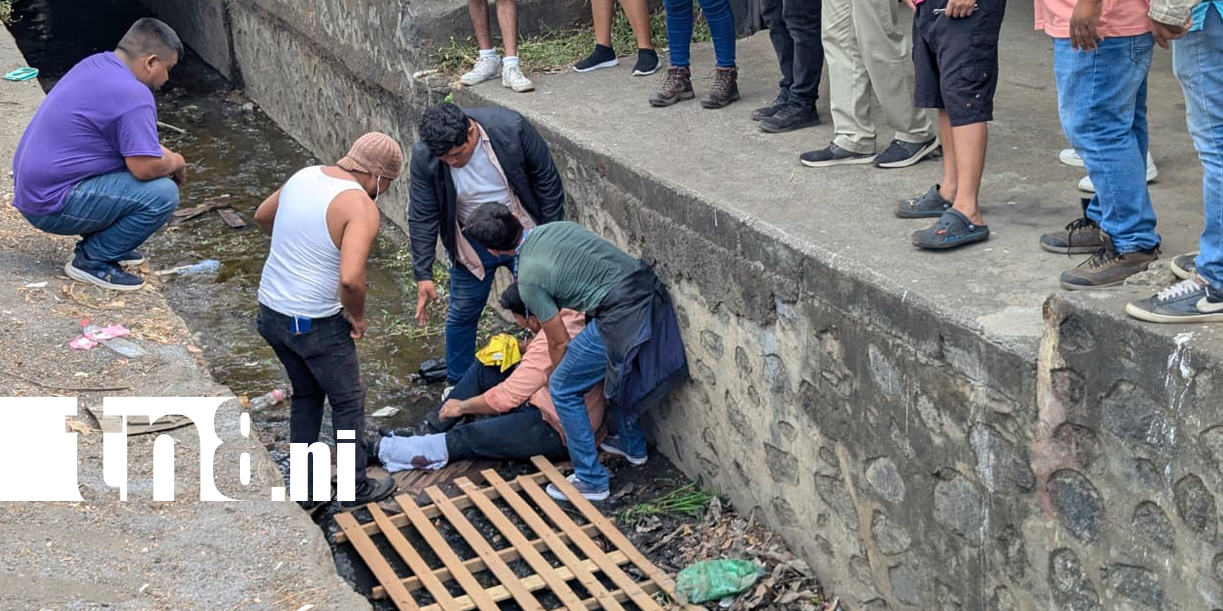 Foto: Por ir a todo "mamón" casi se mata en carretera a Masaya /TN8