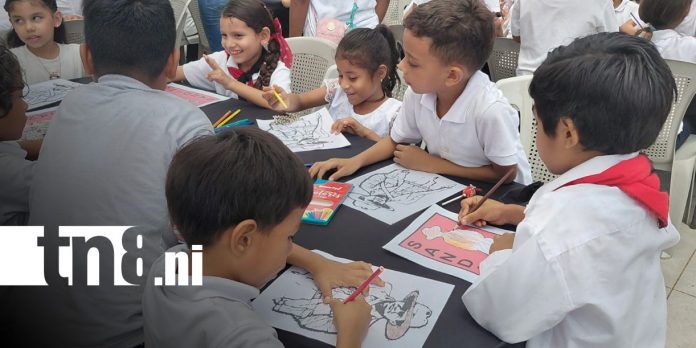 Foto: Taller Creativo “Pintemos a Sandino con Amor” / TN8 Foto: Taller Creativo “Pintemos a Sandino con Amor” / TN8