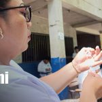 Aplican primera y segunda dosis de la vacuna contra el VPH en colegio de Managua Foto: Vacunas contra el VPH en Managua / TN8