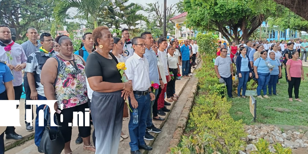 Foto: Honor y Gloria eterna a oficiales caídos en Bluefields /TN8