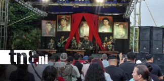 Foto: Conmemoran a Héroes y Mártires de la Revolución desde Granada/TN8