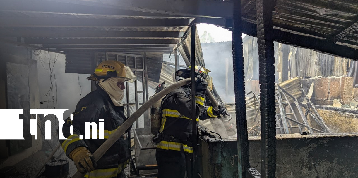 Foto:Tragedia en el Mercado Oriental: incendio consume viviendas y provoca caos/TN8