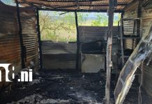 Incendio deja pérdidas económicas en negocio familiar en Somoto, Madriz Foto: Incendio en Somoto deja pérdidas en negocio familiar/TN8
