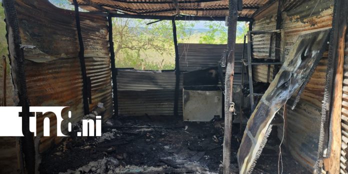 Foto: Incendio en Somoto deja pérdidas en negocio familiar/TN8 Foto: Incendio en Somoto deja pérdidas en negocio familiar/TN8