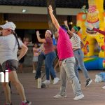 Bailatón reúne a decenas de personas en Managua en un ambiente de alegría Foto: Bailatón reúne a decenas de personas en Managua en un ambiente de alegría/TN8