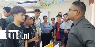 Foto: Educación y cultura rinden homenaje a los Héroes de Batahola /TN8