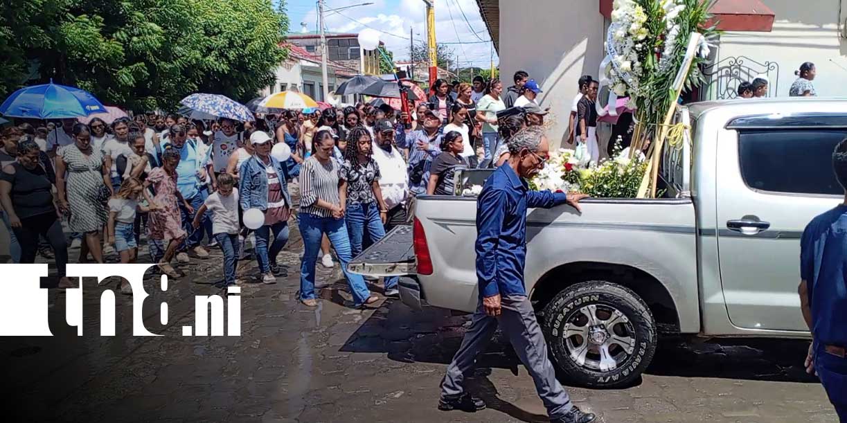 Foto: Profundo dolor en Nandaime durante despedida de niño fallecido en accidente / TN8