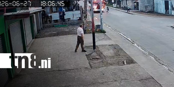Foto: Mujer fallece atropellada por bus de la ruta Managua – Siuna en Matiguás/TN8