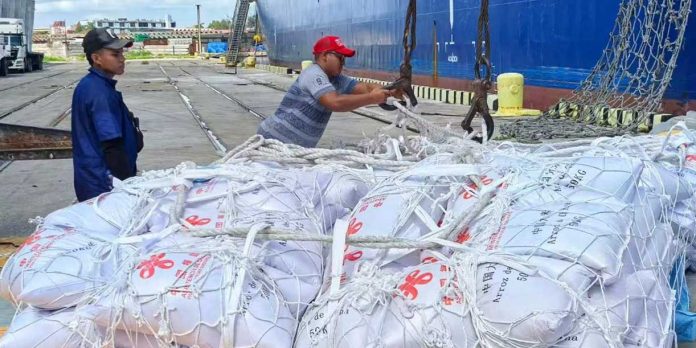 Foto: China envía nuevo cargamento de ayuda humanitaria a Cuba con 15.000 toneladas de arroz/Cortesía