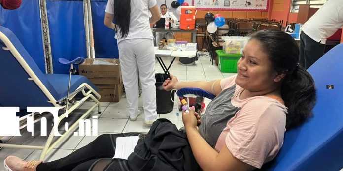 Foto:atletas se suman a jornada solidaria en el IND/TN8