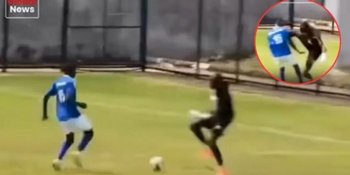 Foto: Impactante rodillazo en un partido en Ghana /Cortesía