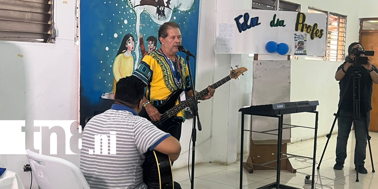 Foto: Centro Cultural Salomón de la Selva celebra a los maestros /TN8