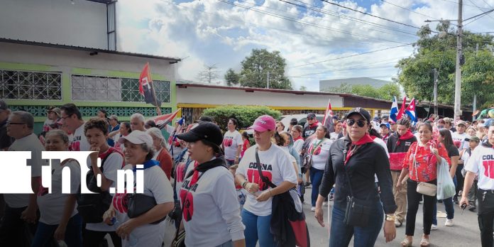 18 Foto:Homenaje a héroes de la Colina 110/TN8