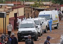 Violencia extrema en Sudáfrica deja una docena de víctimas mortales Foto: Tiroteo en Sudáfrica deja 12 muertos/Cortesía