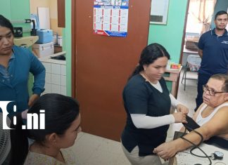 Mi Hospital en Mi Comunidad llega al barrio El Riguero Foto: Feria de salud beneficia a pacientes crónicos en El Riguero/TN8