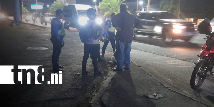 Foto: Accidente en carretera a Masaya deja mujer lesionada/TN8 Foto: Accidente en carretera a Masaya deja mujer lesionada/TN8