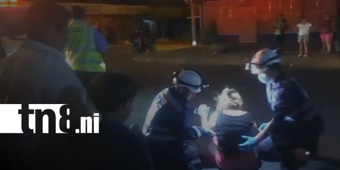 Foto: Accidente deja a peatón lesionada en Managua/TN8 Foto: Accidente deja a peatón lesionada en Managua/TN8