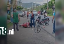 Mujer motociclista causa alarma tras incidente con machete en Estelí (VIDEO) Foto: Mujer motociclista causa alarma tras incidente con machete en Estelí (VIDEO)/TN8
