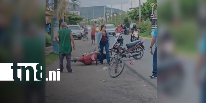 2 Foto: Mujer motociclista causa alarma tras incidente con machete en Estelí (VIDEO)/TN8