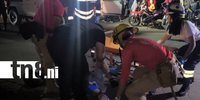 2 Foto: Joven motociclista resulta lesionado tras impactar contra vehículo estacionado en Estelí/TN8