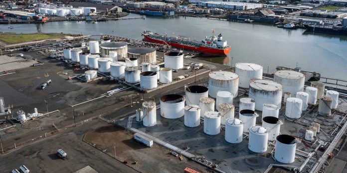 Foto: Irán libera 20 millones de barriles de petróleo en medio de tensiones con EE.UU. / Cortesía