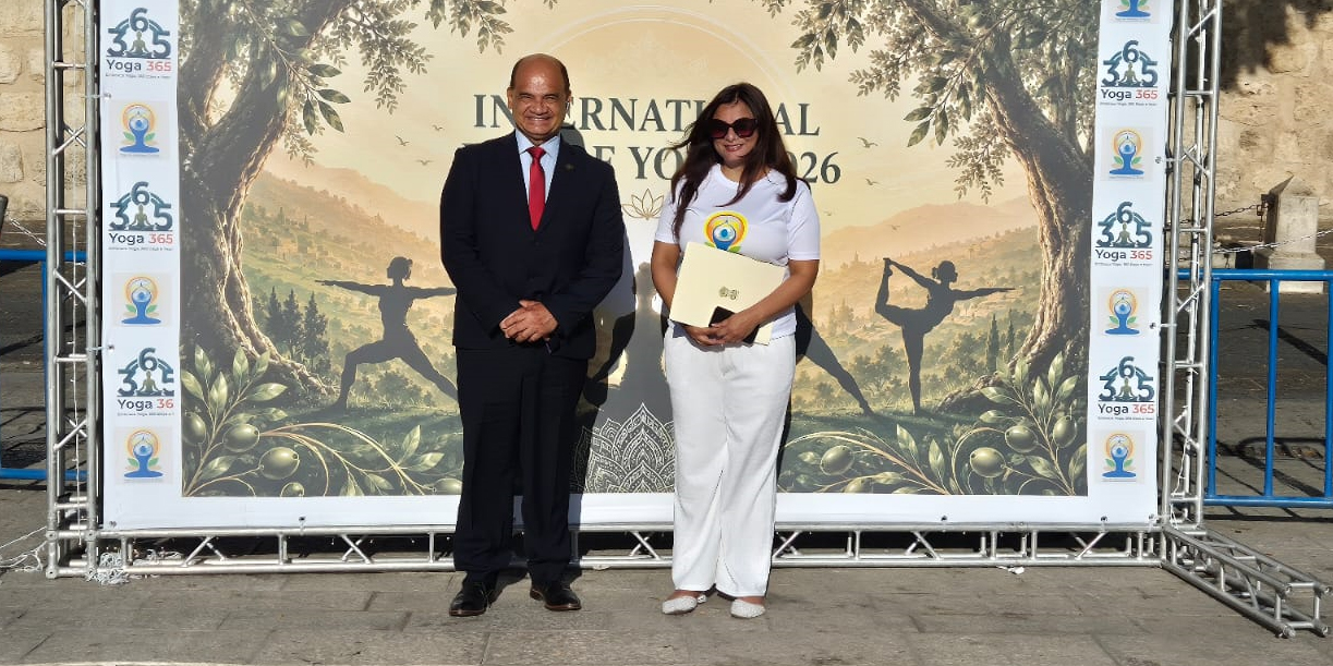 Foto: Jornada del Día Internacional del Yoga reúne al cuerpo diplomático en Belén, Palestina/Cortesía