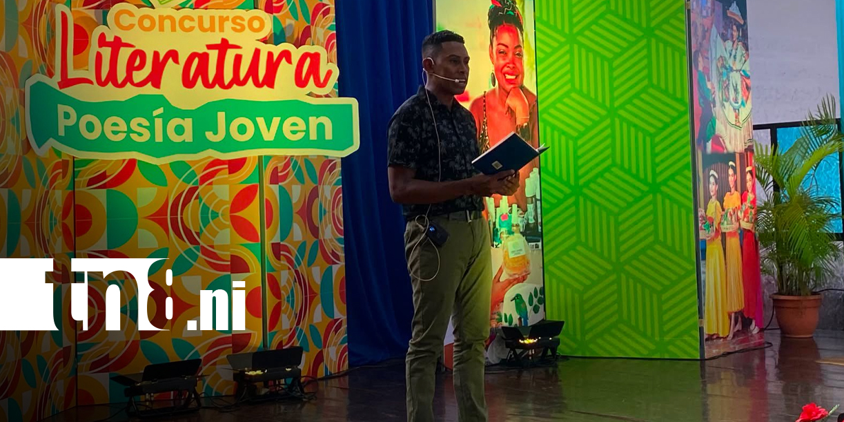 Foto: Juigalpa premia talento juvenil en concurso de poesía/TN8