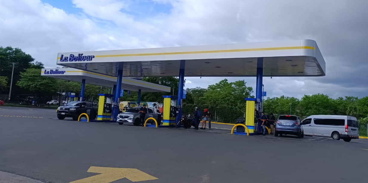 Foto: INE confirma una semana más de estabilidad en los precios de los combustibles/TN8
