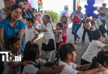A puertas abiertas, centros tecnológicos de Masaya celebran el Día del Niño y la Niña con juegos, piñatas y mucha alegría Foto: Jornadas recreativas llenan de alegría a la niñez en Masaya/TN8